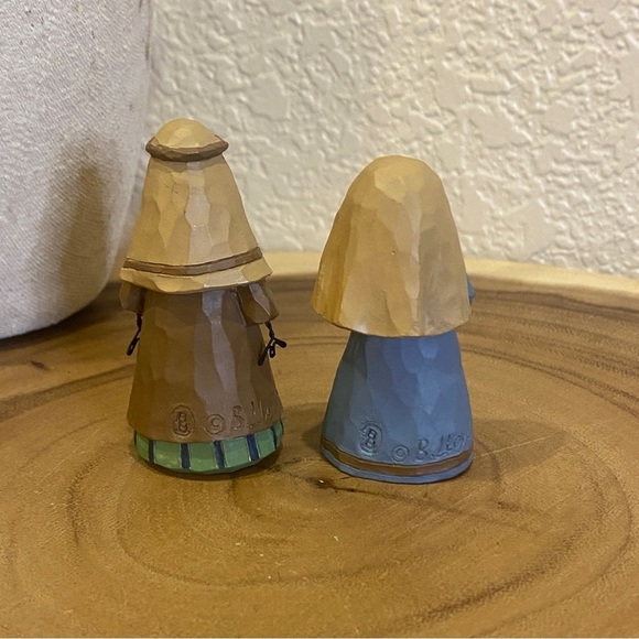 B. Lloyd figures 2007 nativity mary joseph faux carved wood - Picture 2 of 5